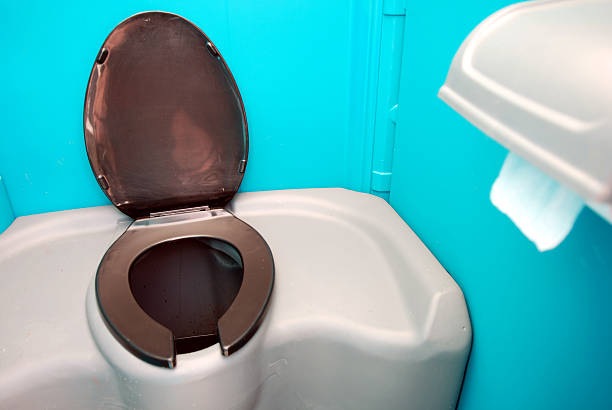 Best Portable restroom trailer rental  in Pato, WA