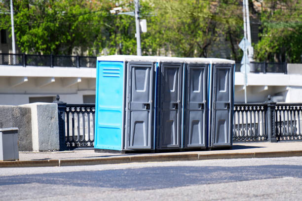 Affordable portable toilet rental in Wapato, WA